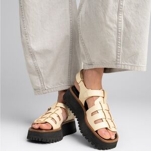 Labucq Boomer Sandals, size 9